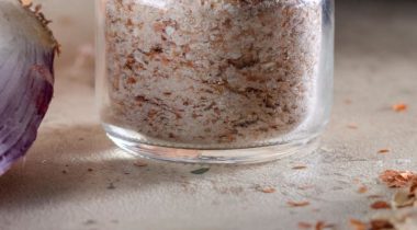 Recette Zéro Déchet – Poudre d’ail et épluchures d’oignon